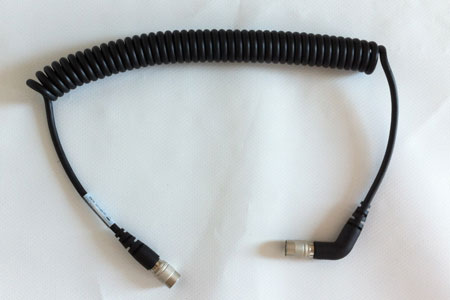 Kabel Hirose zahnutý